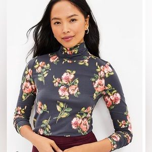 Loft | Floral Turtleneck Top | Size M |